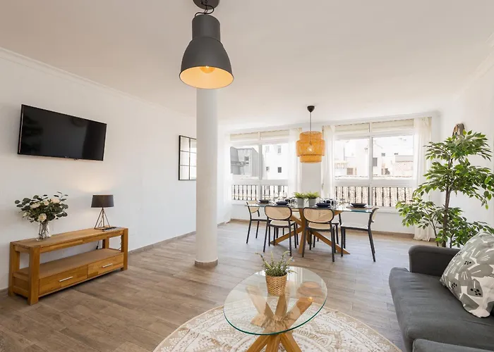 شقة C103 - Sunny Terrace, Old Town Views *