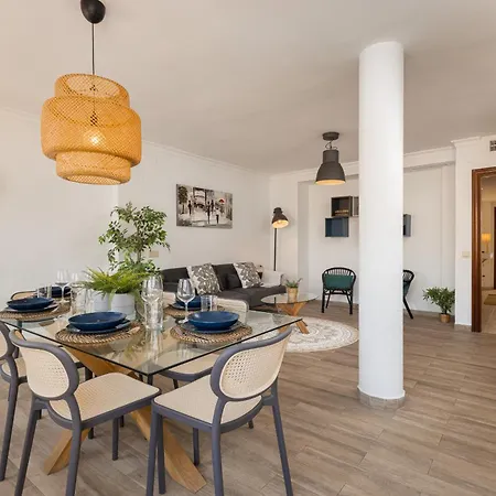 C103 - Sunny Terrace, Old Town Views Malaga