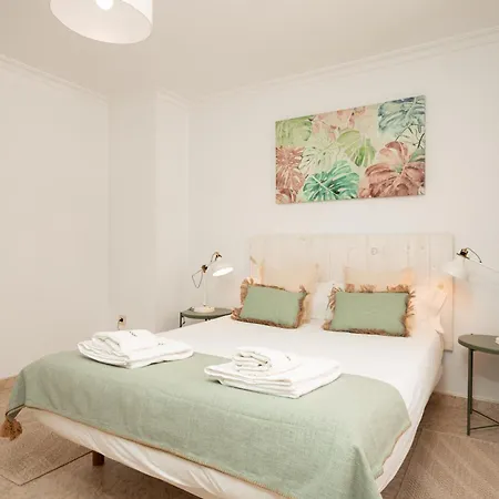 C103 - Sunny Terrace, Old Town Views * Malaga